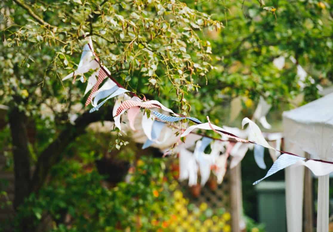5 tips for an easy summer party plus and American made source list for everything you need.