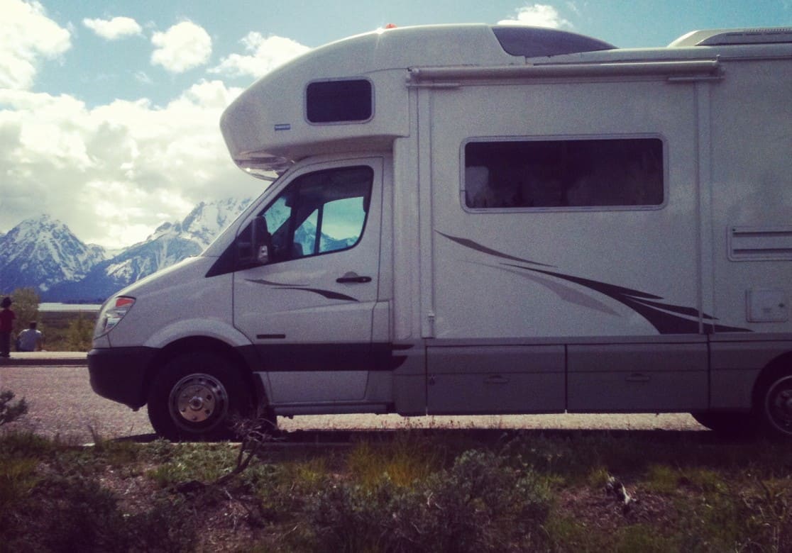A Cross Country Road Trip in a Winnebago leads to the Launch of USA Love List #viaStories