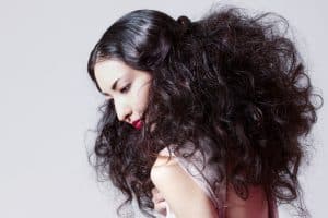 How to Use Volumizers and Dry Shampoos for Full, Fabulous Holiday Hair Styles {American-made Beauty}