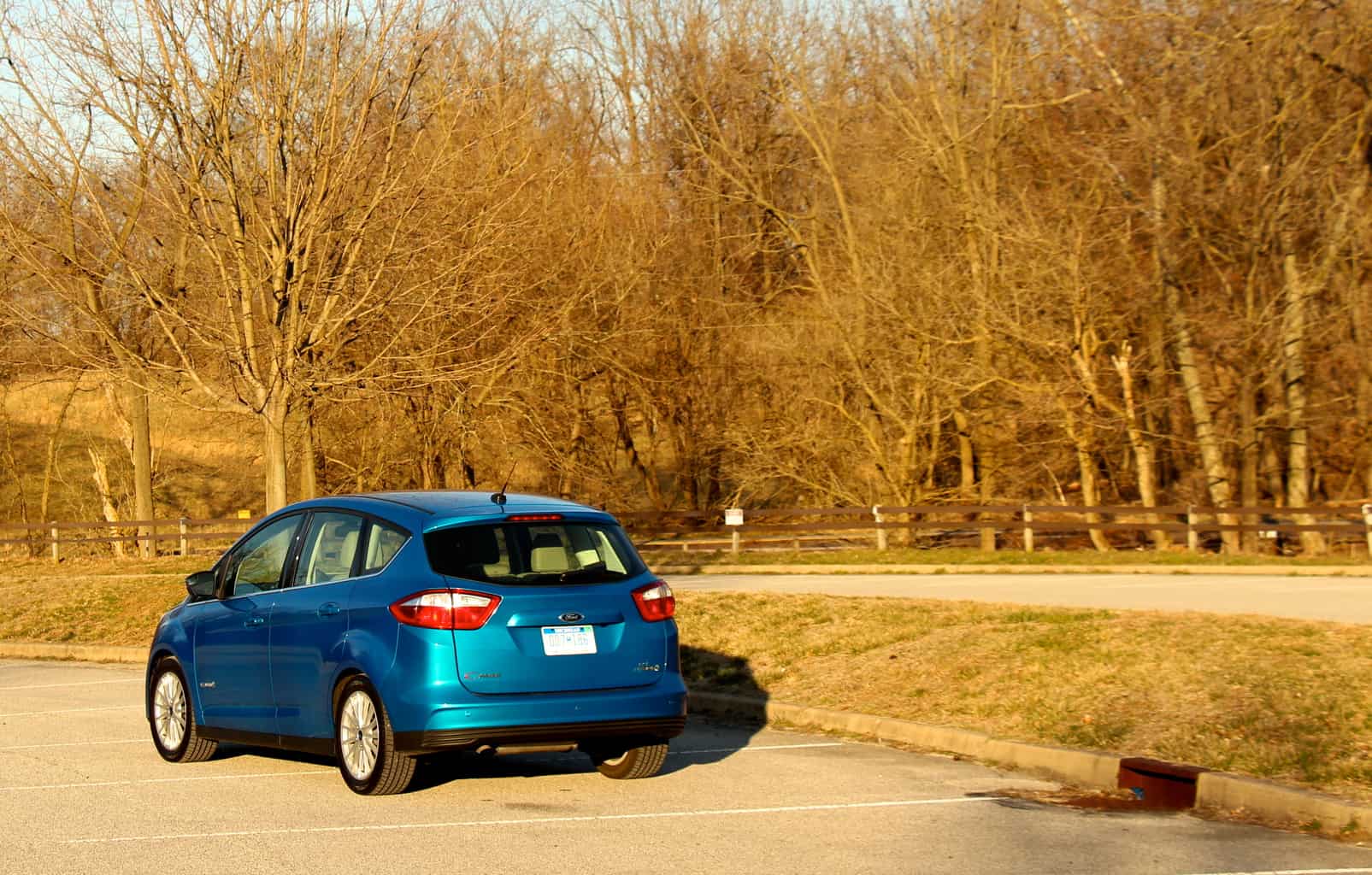 American Auto Reviews: A Hybrid Car Made in the USA – The 2013 Ford C-Max Hybrid