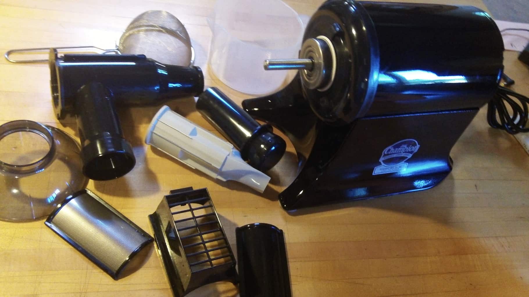 Review the Champion 2000 Plus Made in the USA Juicer