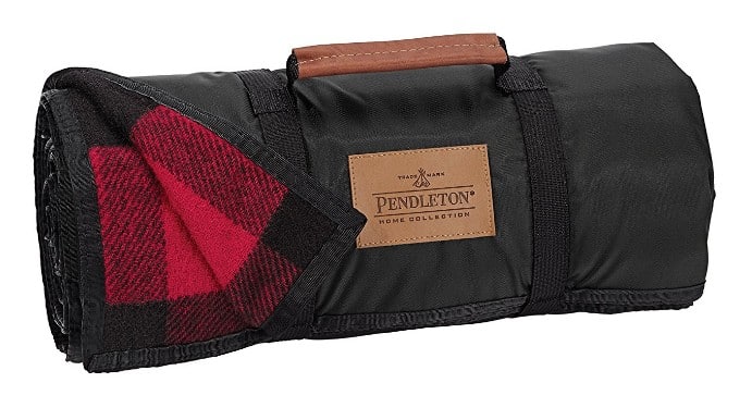 Picnic Essentials: Pendelton Roll UP Blanket #usalovelisted