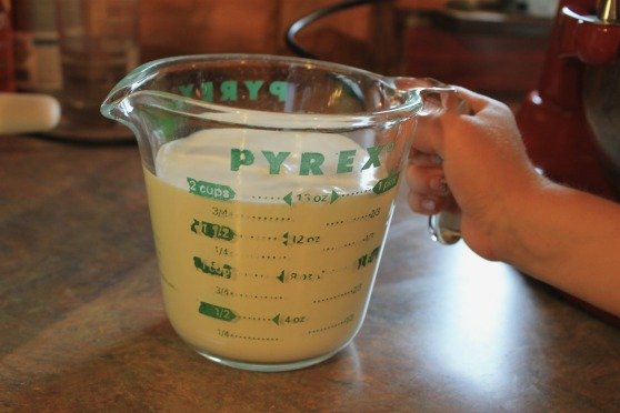 Homemade ice cream recipe | Vintage pyrex liquid measurer #USAlove