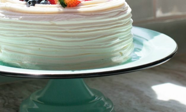 Giveaway: The American Made Porcelain Enamel Cake Stand from Barn Light Electric