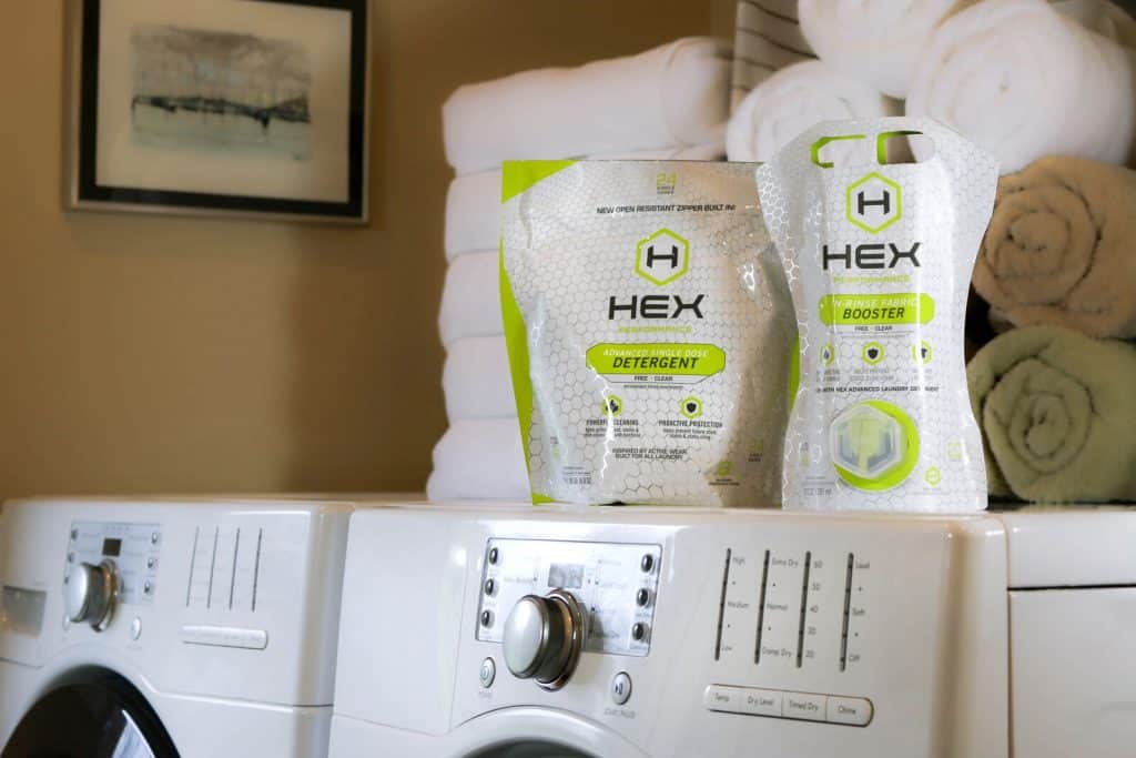 The Best Non-Toxic Sports Laundry Detergent - Made in the USA - HEX Free+Clear Detergents - Not Tested on Animals #usalovelisted #laundry #gym #workout
