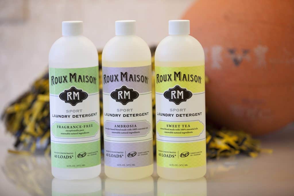 The Best Non-Toxic Sports Laundry Detergent - Roux Maison Vegan and pH Neutral Sports Detergent Made in the USA - Made in Nashville, Tennessee #usalovelisted #gym #laundry