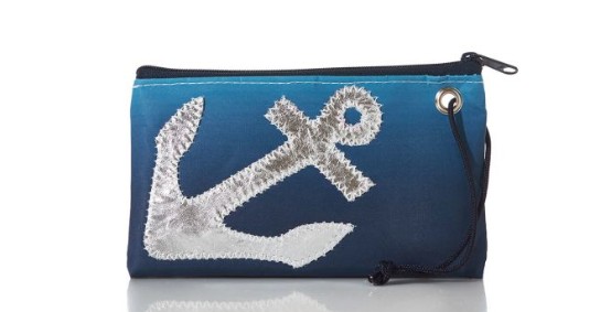 Gifts Under $30: Seabags wristlet #madeinUSA #lovelisted #gifts 