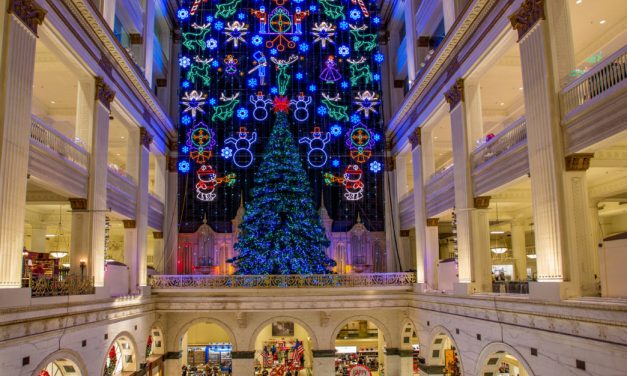 Five Free Holiday Activities In Philadelphia, For Family and Friends