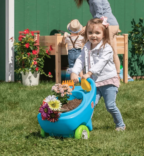 Gardening with Kids: Step2 Springtime Wheelbarrow #gardening #kids #usalovelisted #madeinUSA